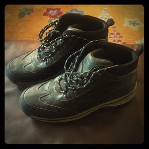 Timberland boys size 7 boots